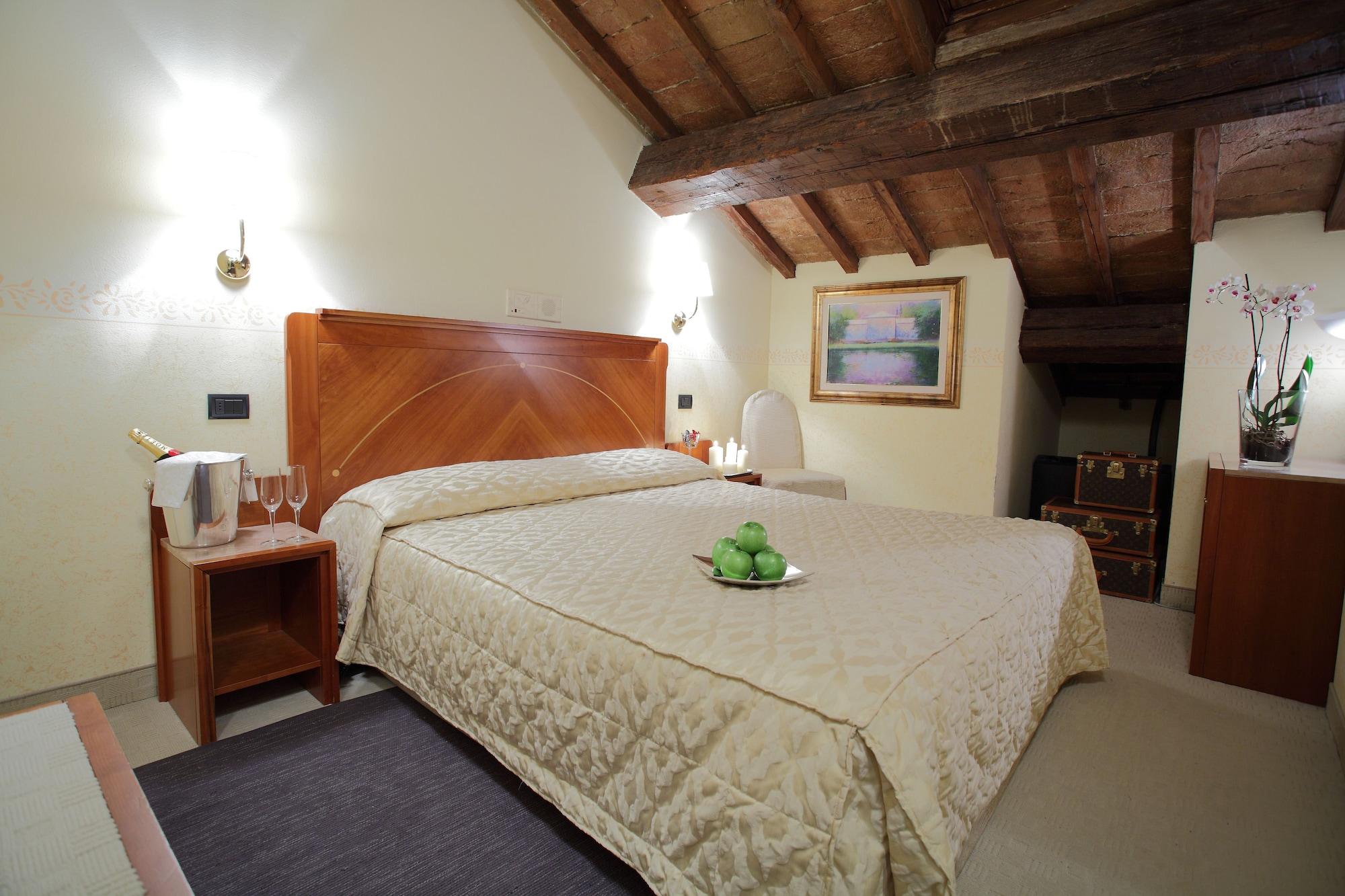 Rechigi Park Hotel
